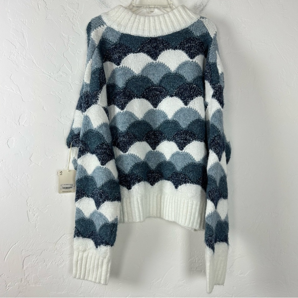 A.N.A A New Approach Sweater Crew Neck Pullover Printed Scalloped Blue White Top - Picture 2 of 8